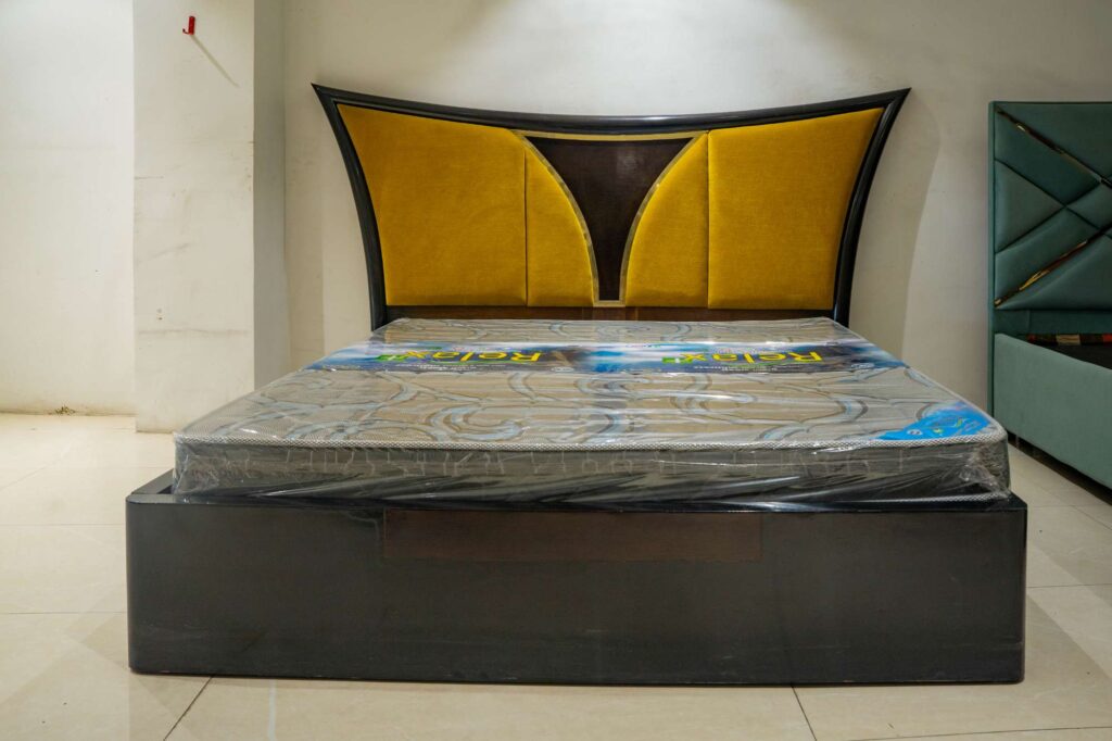 Beds & Mattresses